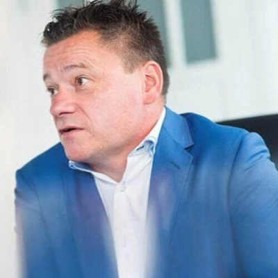 Ad van de Mierden Van de Mierden-Yield BV