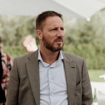 Peter van der Meer Peter van der Meer Van der Meer Financiële Diensten